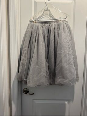 Gray Tulle Midi Skirt - size xl
